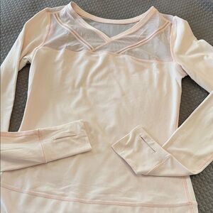 Lululemon women’s soft pastel pink top